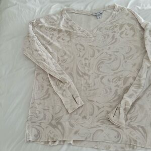 Athleta Cream Fitted Relaxed Blouse